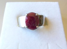 Bague en Rubis sur Argent 925 - Taille 58.