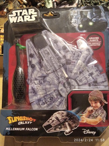Star wars millenium faucon - star, À