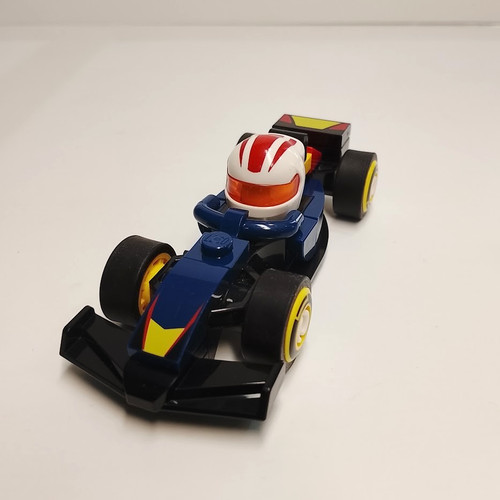 Lego collectible race 71049 - lego,