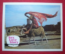 8 photos couleurs (21 cm x 28 cm) de Sex Love Story (1972) 