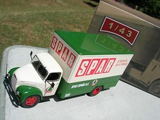 IXO 1/43 CAMION EBRO B-35