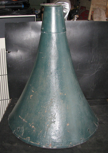 Theater loudspeaker horn - 24",