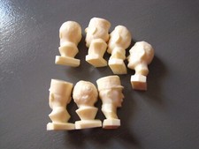 7 figurines de pub total