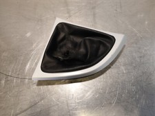 INSERT CACHE LEVIER VITESSE BMW SERIE 1 E81 118D 7129143