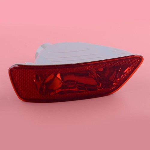 Left rear bumper - 1x, reflector