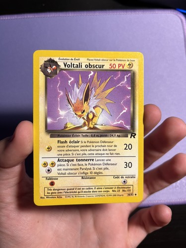 Carte pokémon voltali obscur - carte,