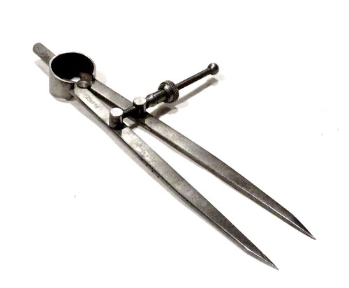 Outil ancien très beau petit