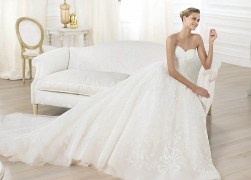 Pronovias gently worn - , timeless