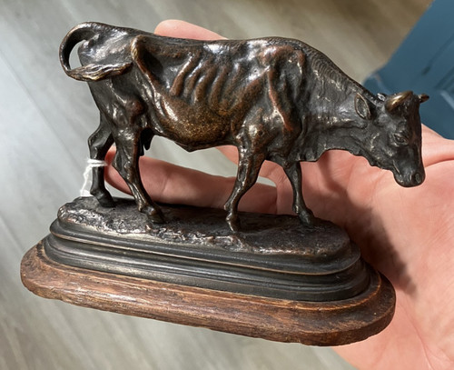 Joli bronze animalier - vache, au