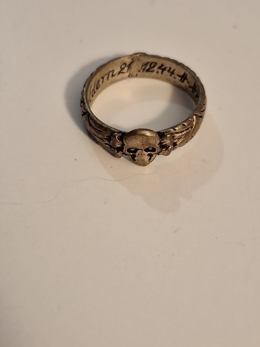 Bague tête mort - de, repro