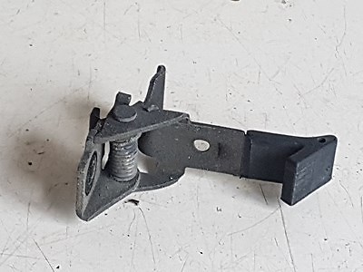 Système attache capot - , moteur