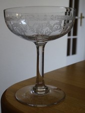 SAINT LOUIS CRISTAL 1 ANCIENNE COUPE A CHAMPAGNE MODELE NOEL EPOQUE 1920