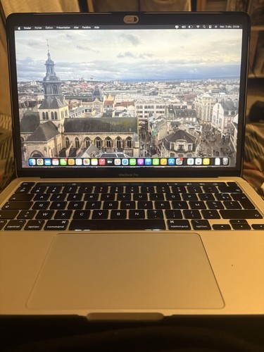 Apple macbook pro 256 - pro, (256