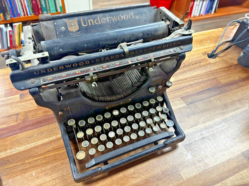 Vintage underwood typewriter - vintage,