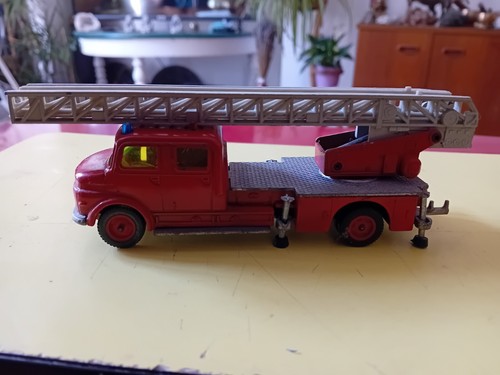 Camion échelle pompier - camion,