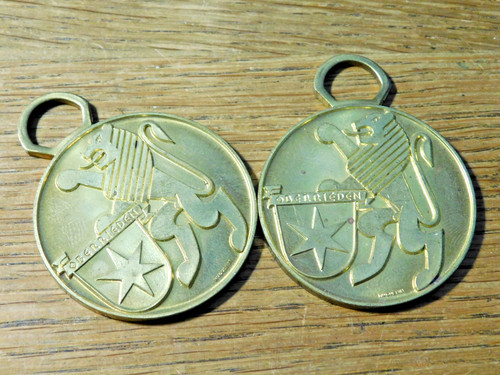 Lot medaille blason lion - medaille,