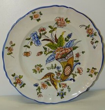 *BELLE ASSIETTE CERAMIQUE KG ST CLEMENT à décor de CORNE D'ABONDANCE & FLEURS 