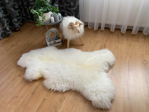 Tapis peau mouton - de,