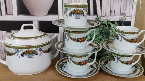 Tasses anciennes 1 - &,