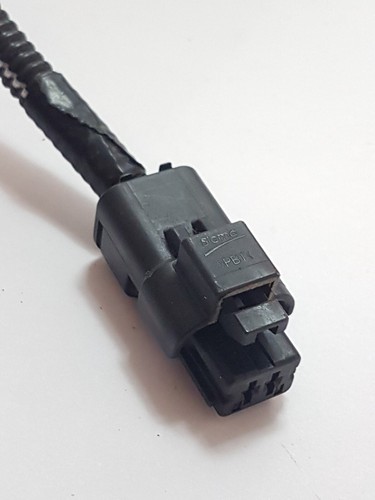 Connecteur prise fiche trappe