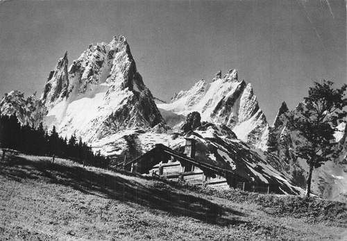 Les grands charmoz aiguille - les,