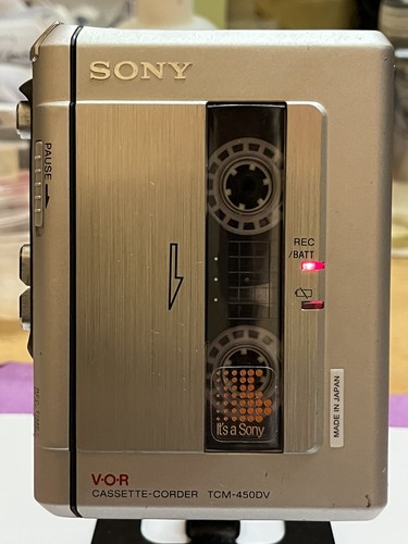 Sony portable cassette - 🟡sony,
