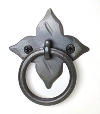 Poignée à tirette anneau