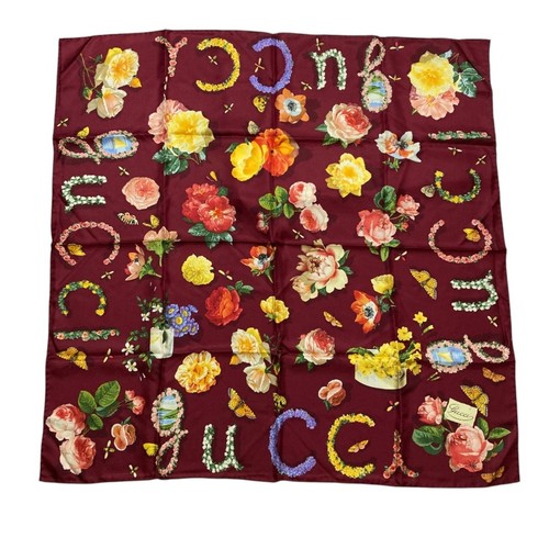 Gucci écharpe soie - Écharpe,