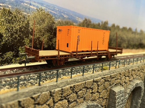 Wagon plat avec - container, roco