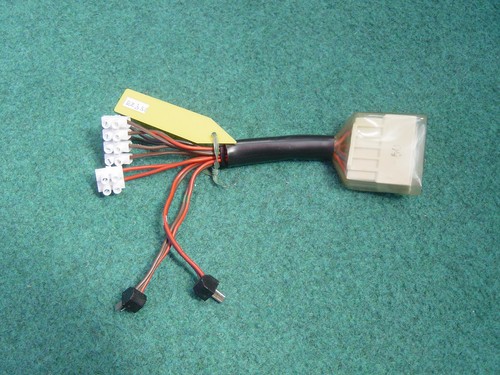 Connecteur câble adaptateur - /,