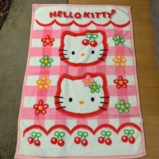 Couverture Hello Kitty Cherry