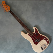 Fender Fabriqué au Japon Hama