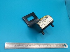 Ferrure de pare chocs avant d'origine Renault Trafic 1 réf 7750741322