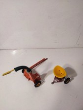 LOT 2 BRITAINS FARM ENSILEUSE FORAGE HARVESTER + EPANDEUSE VICON VARI   1/32