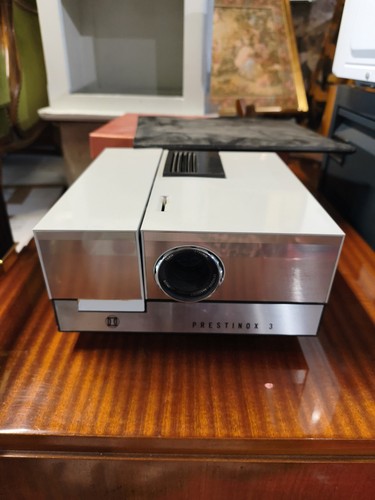 Projecteur diapositive - projecteur,