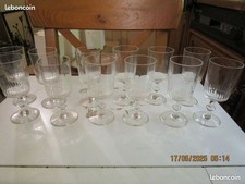 12 ANCIENS VERRES A APERITIF EN CRISTAL TRES BON ETAT