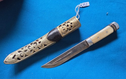 Ancien couteau tibétain - ancien,