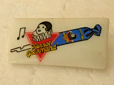 pin's pins badge. Bonbon