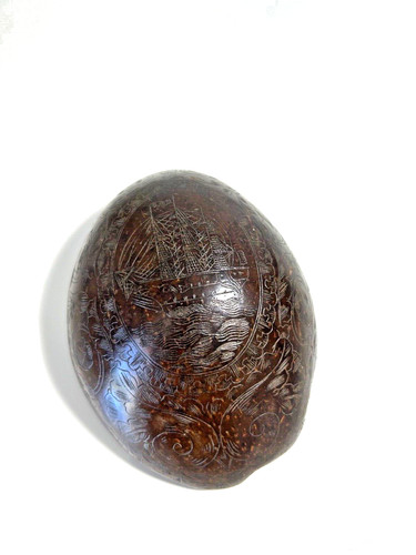 Demi noix coco - noix, sculptée