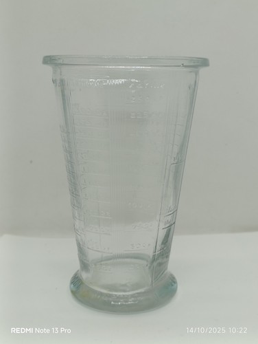 Verre doseur ancien - verre,