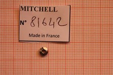 ECROU ATTACHE RESSORT 316