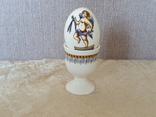 TRES JOLIE ET RARE  OEUF SUR