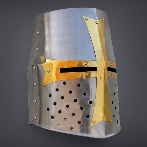 Casque croisé casque templier
