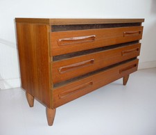 Meuble à tiroir  Commode vintage des années 70's esprit scandinave