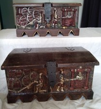 Coffre/malle en bois à façade sculptée, Debut XX/ Europe Central 