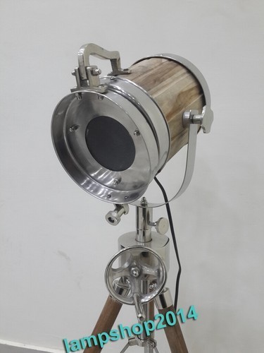 Projecteur trépied décoratif