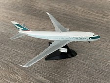 L&D?? maquette avion Cathay Pacific Airlines maquette agence 380 Grammes Herpa
