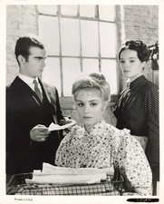 ORIGINAL VINTAGE CINEMA STILL PHOTO MOVIE SONS AND LOVER D.STOCKWELL MARY URE