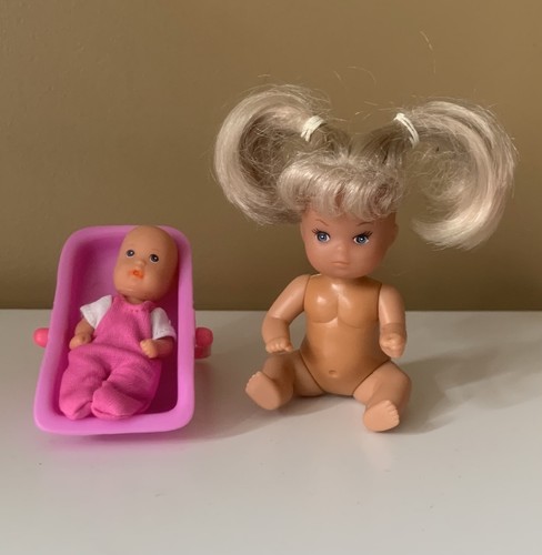 Lot petites poupées avec - 2,