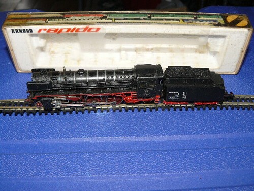 Train echelle - echelle, n